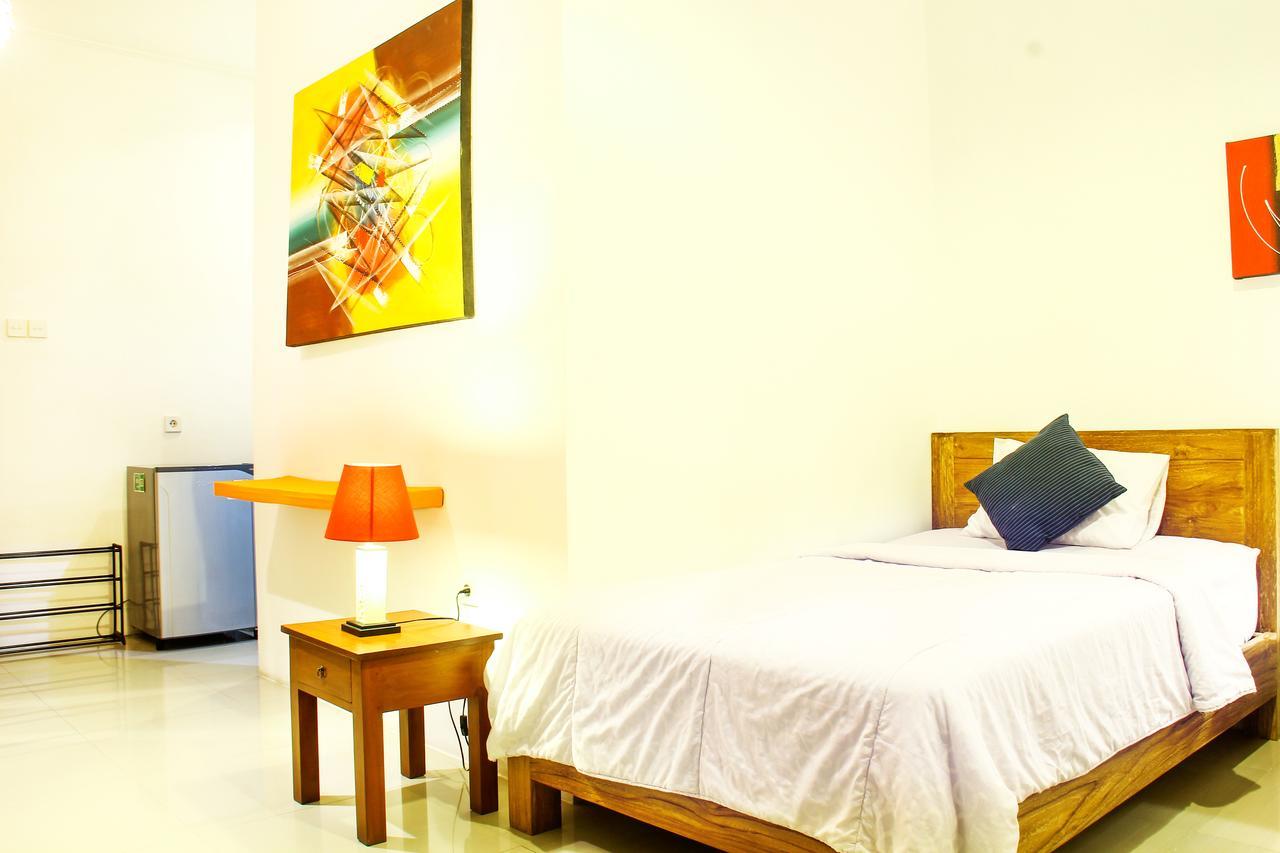 D'Lumbung Suites And Residence Семиньяк Экстерьер фото