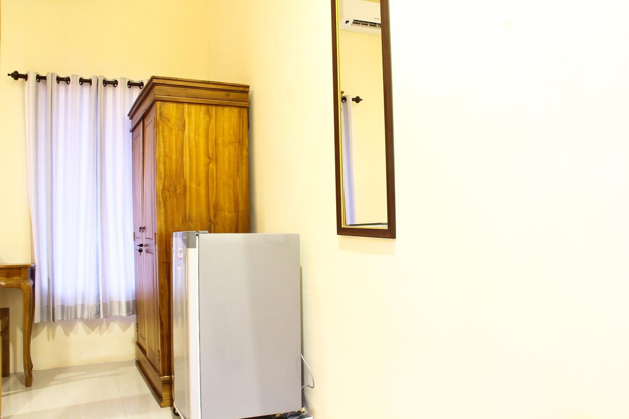 D'Lumbung Suites And Residence Семиньяк Экстерьер фото